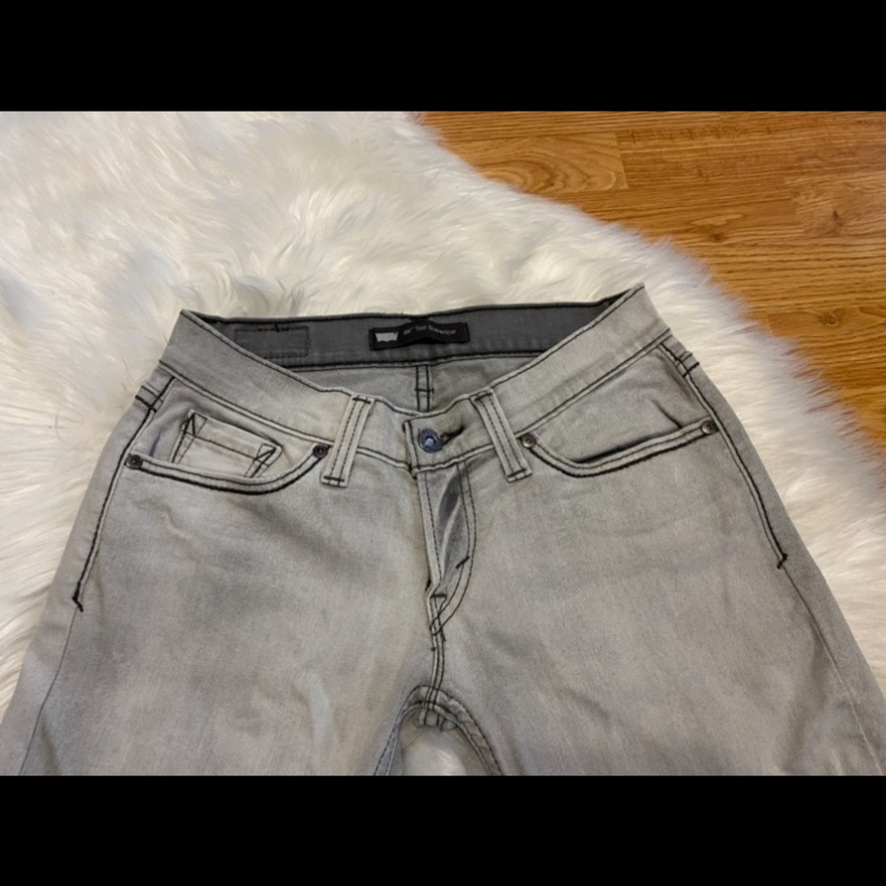 🔻SALE🔻LEVI'S🔹NEW CONDITION - Picture 3 of 7